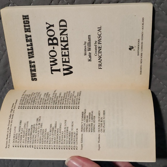 SVH #54 Two-Boy Weekend *Vintage* - Picture 4 of 5